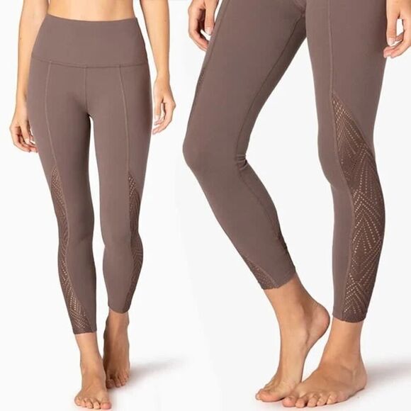 Beyond Yoga High Waisted Mesh In Line Midi Legging - Size: XS - Picture 1 of 7